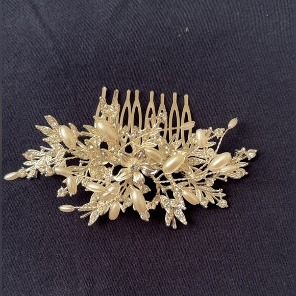 Silver and White Floral Hair Accessory with Crystal Accents